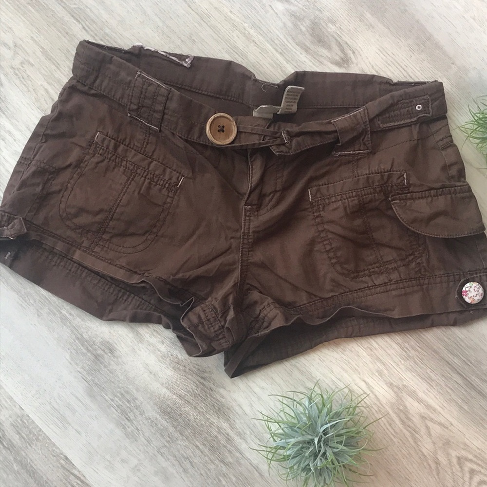 You nique Brand Shorts (girls size 7)